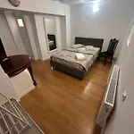 Romana Boutique Πανσιόν 3*